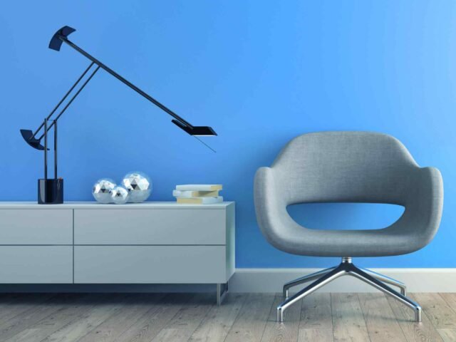 https://ishaworld.com/wp-content/uploads/2017/05/image-chair-blue-wall-640x480.jpg